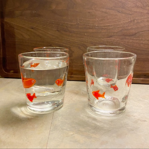 4 Crate & Barrel Hand Blown 8oz Goldfish Glasses - Picture 2 of 5